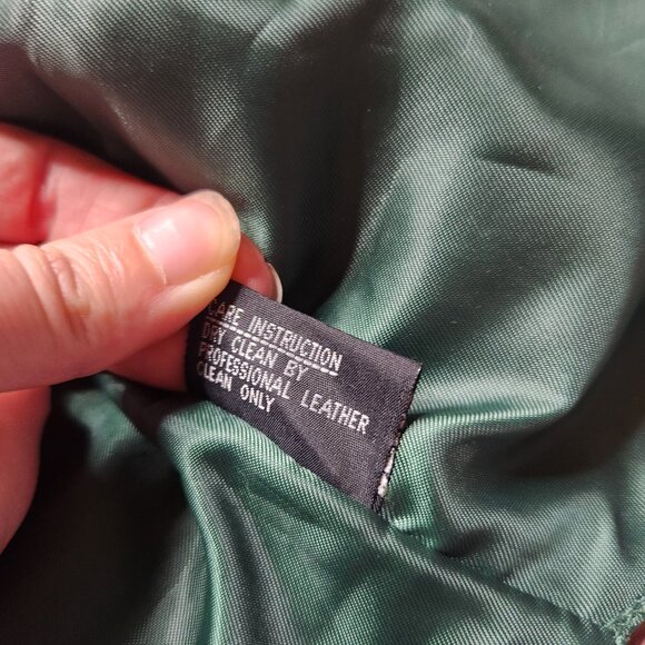 ⭐️ G4000 Green Genuine Leather Button Vest - Picture 7 of 10